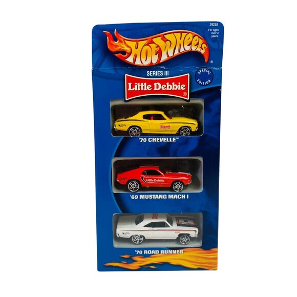Little Debbie Car  Lot Hot Wheels Diecast 70 Chevelle Road Runner 69 Mustang VTG - Picture 4 of 6